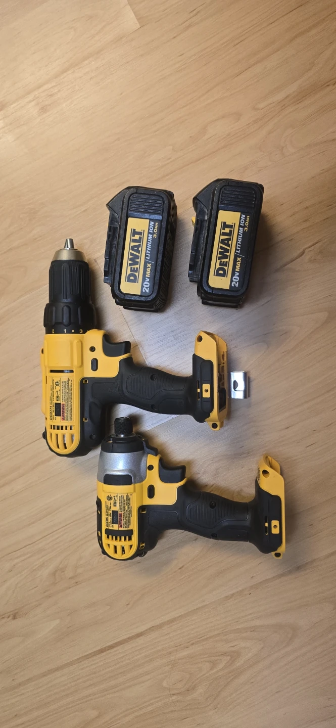 Dewalt drill and impact drive - photo 2