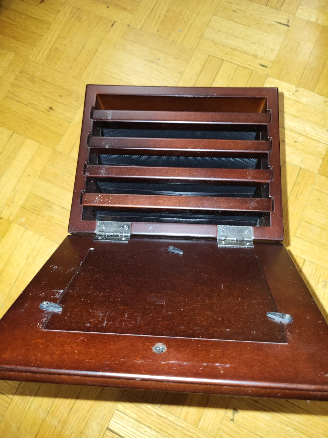 ⚽️ Bombay Wooden Photo Album Box with 4x6 Inch Frames - photo 4