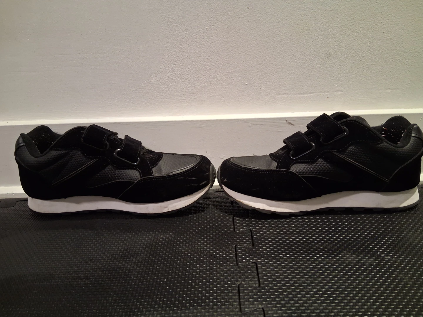 Sneakers - photo 4