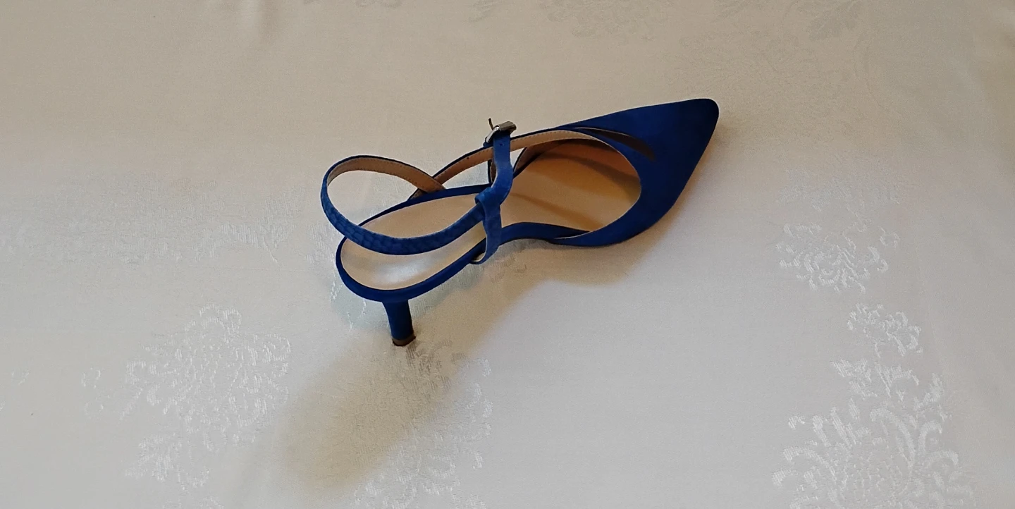 Ladies Blue Suede Heels - photo 4