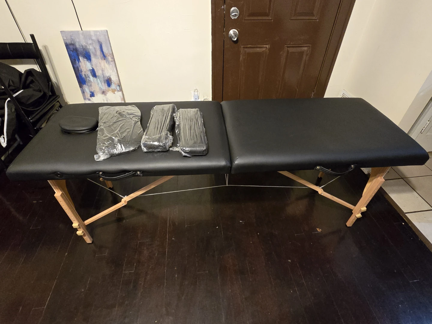 Black Massage Table and Stool Set - photo 5