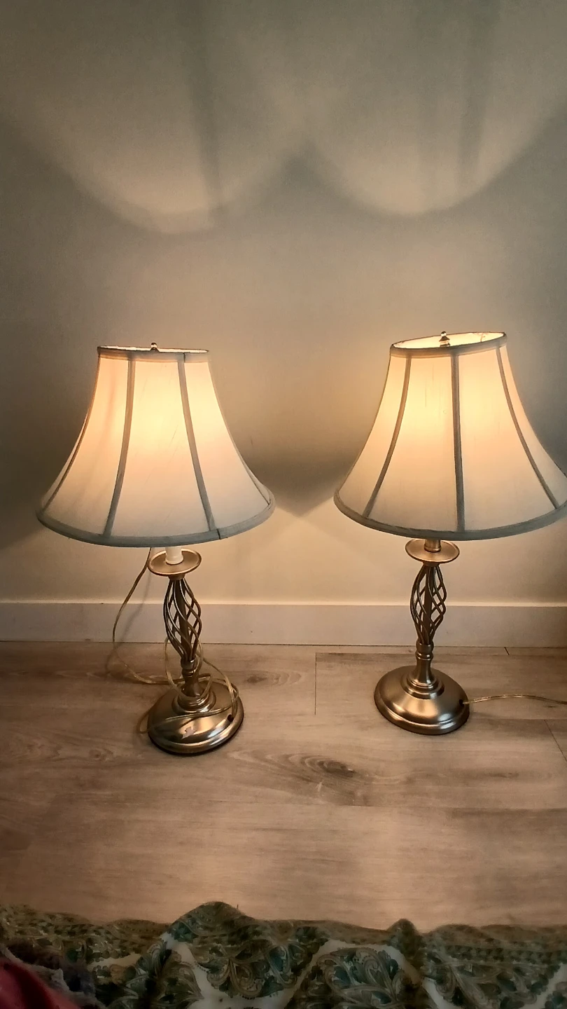 Table lamp - photo 3