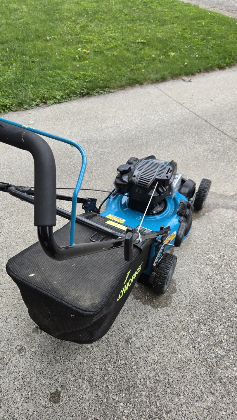 Yardworks lawnmower - photo 3