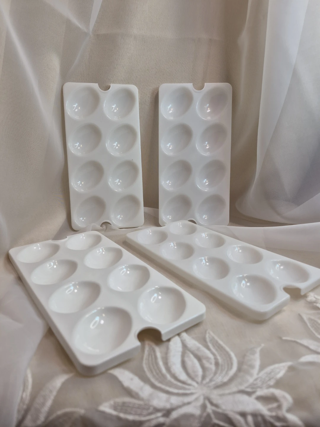 Lot of 4 Tupperware Devilled Egg Insert Holders - photo 2