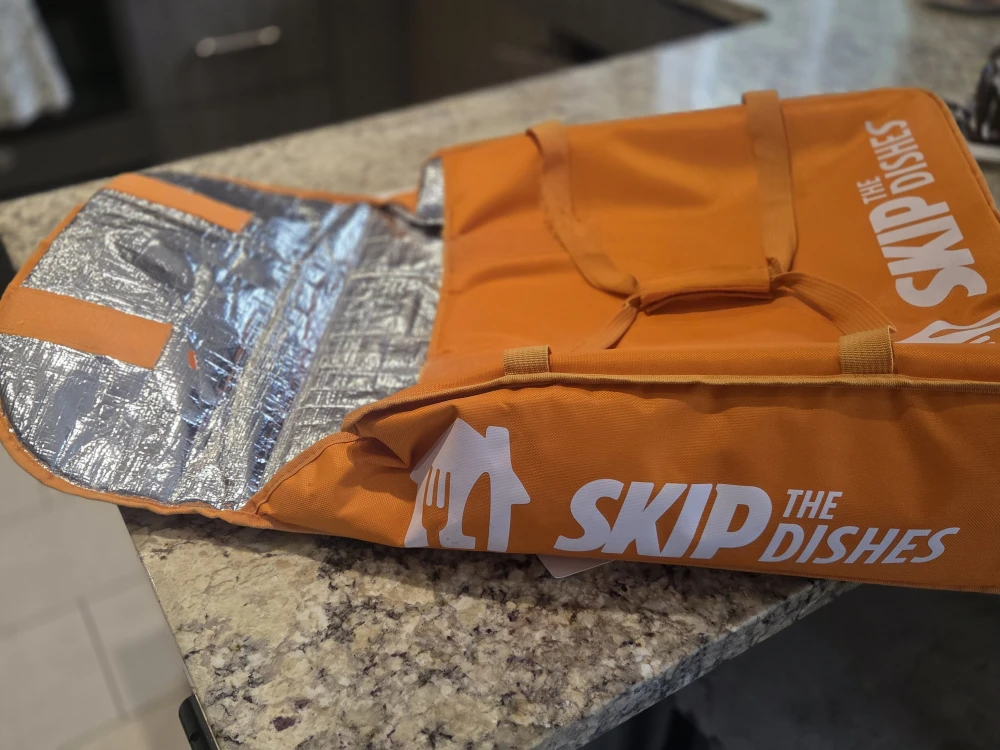 SkipTheDishes Insulated Delivery Bag - photo 2