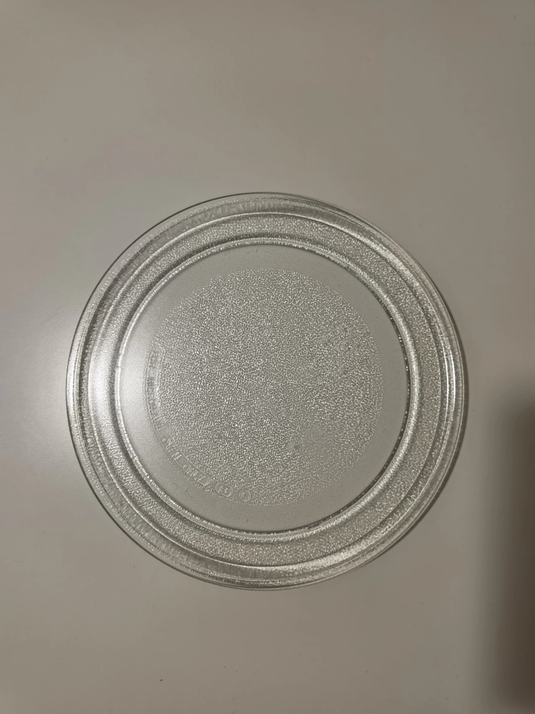 Glass microwave plate
