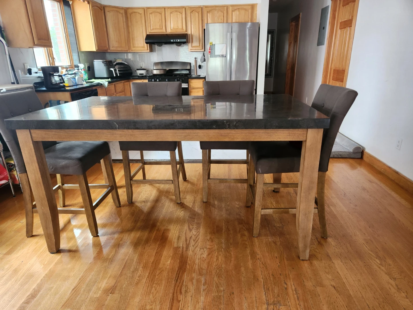 Counter Height Dining Table Set with 4 Chairs