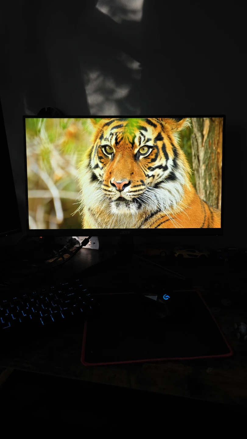 Acer VG220Q Gaming Monitor – Excellent Condition - photo 2