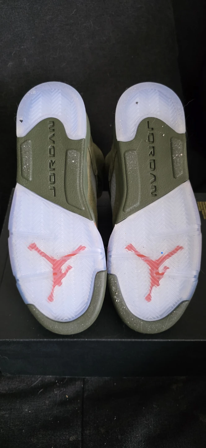 Air Jordan 5 Retro (GS) Olive/Solar Orange - photo 2
