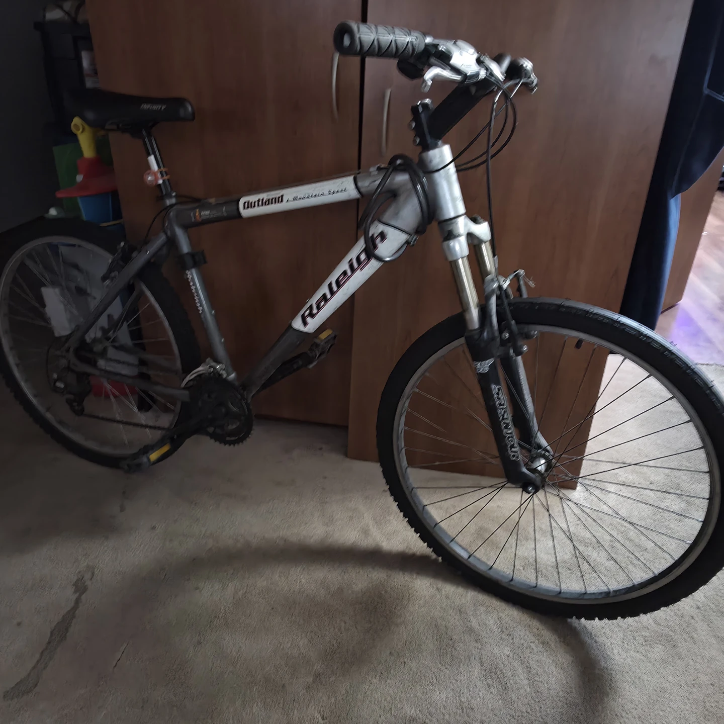 Raleigh Outland Mountain Sport Bicycle