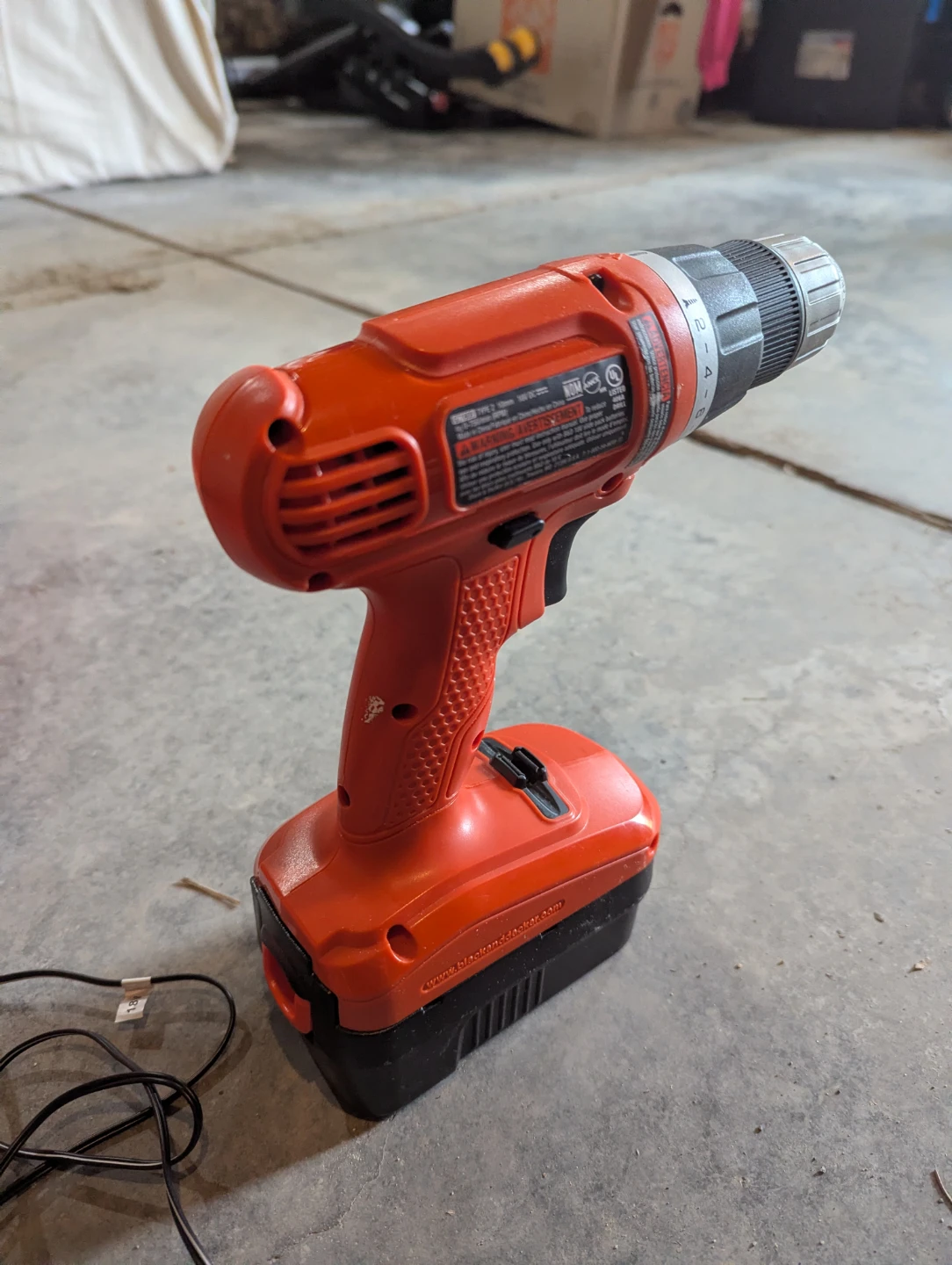 Drill (Black and Decker) - photo 3