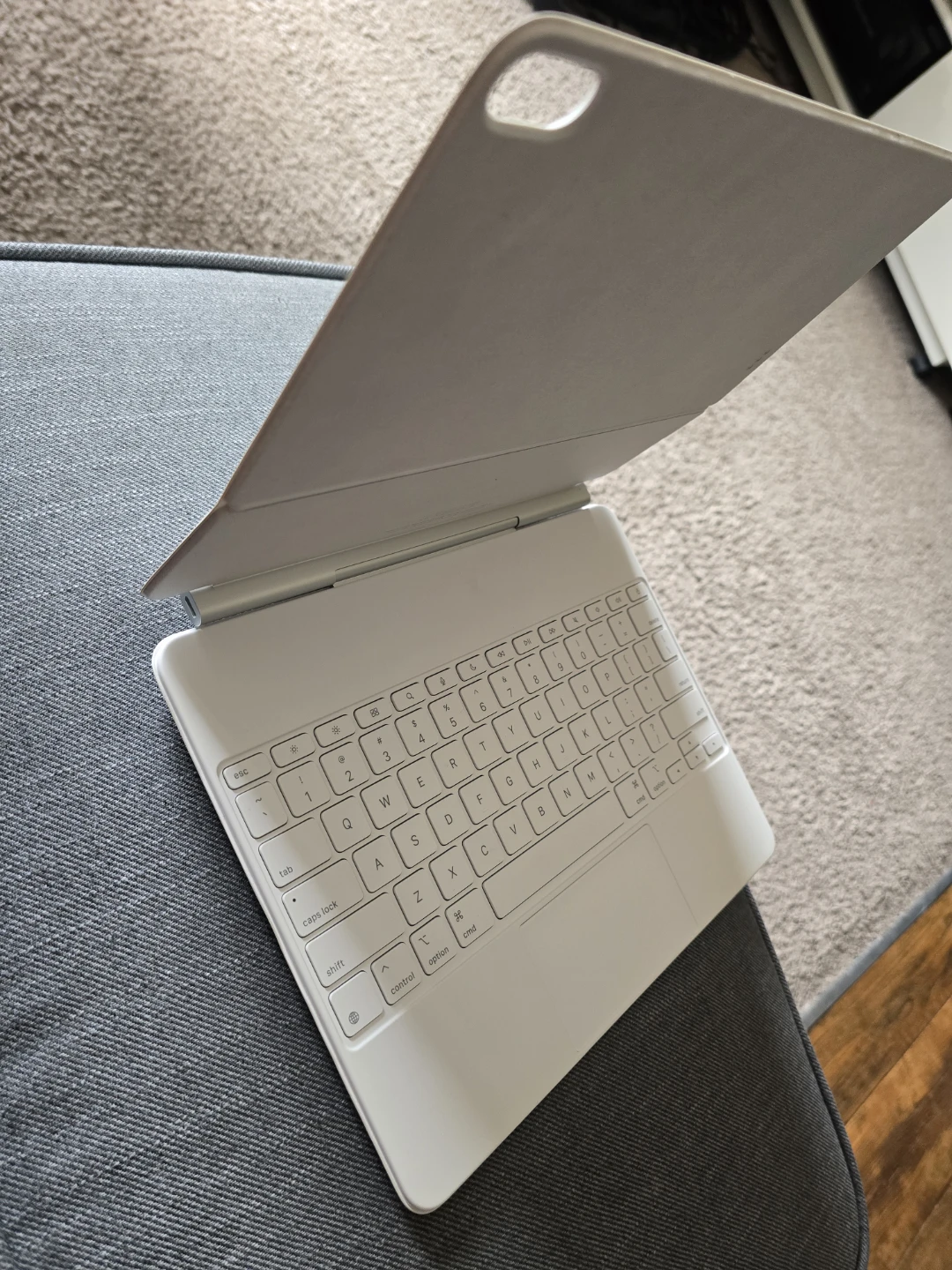 Apple Magic Keyboard for iPad Air 13-inch (M4, M3 and M2) - photo 2