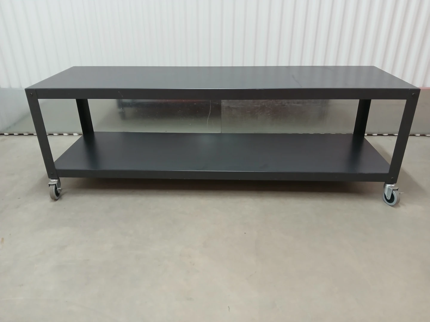 Two-Tiered Metal Table with Wheels - photo 3