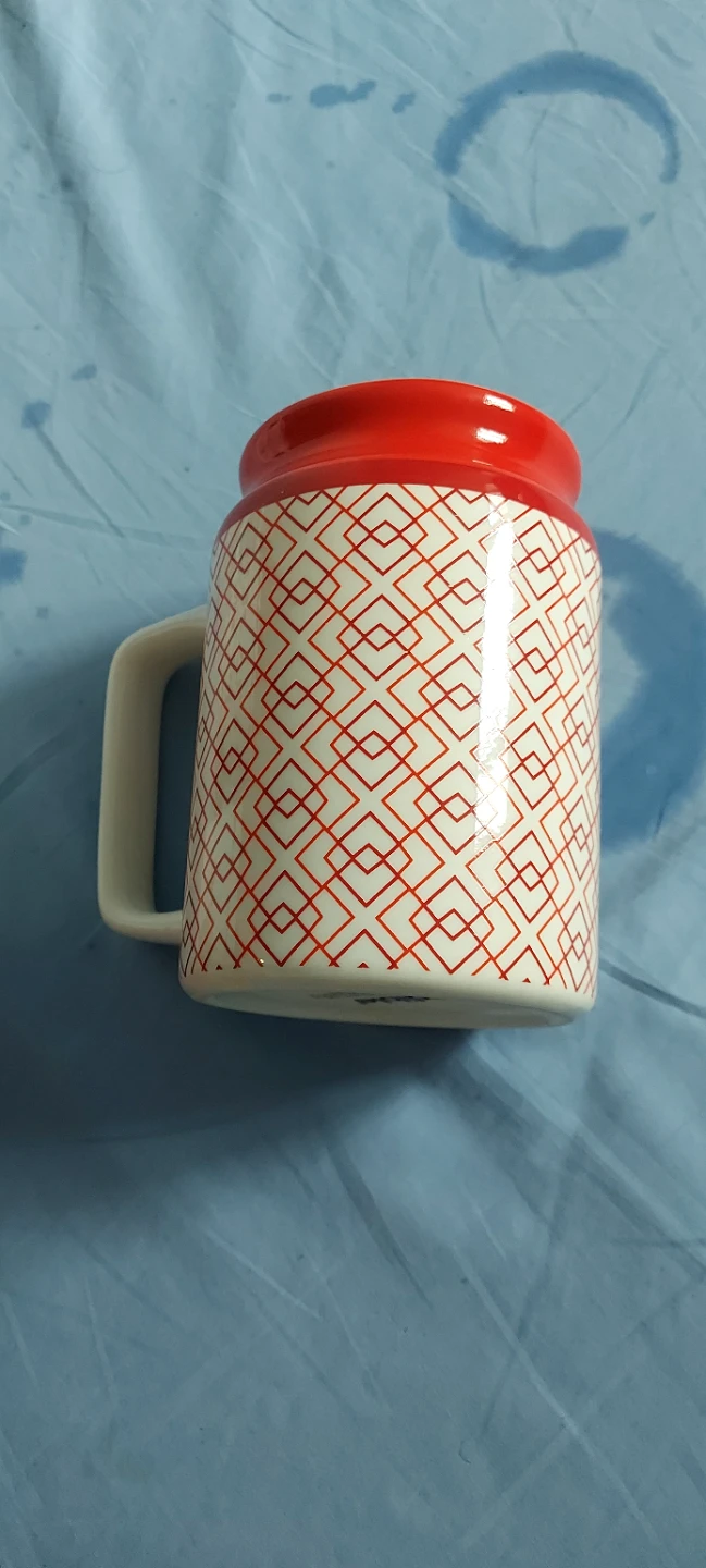 Ceramic Mug with Red Geometric Pattern - photo 2