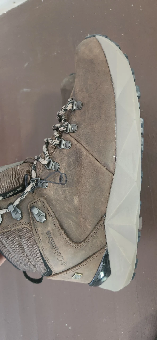 Columbia Hiking Boots - photo 3