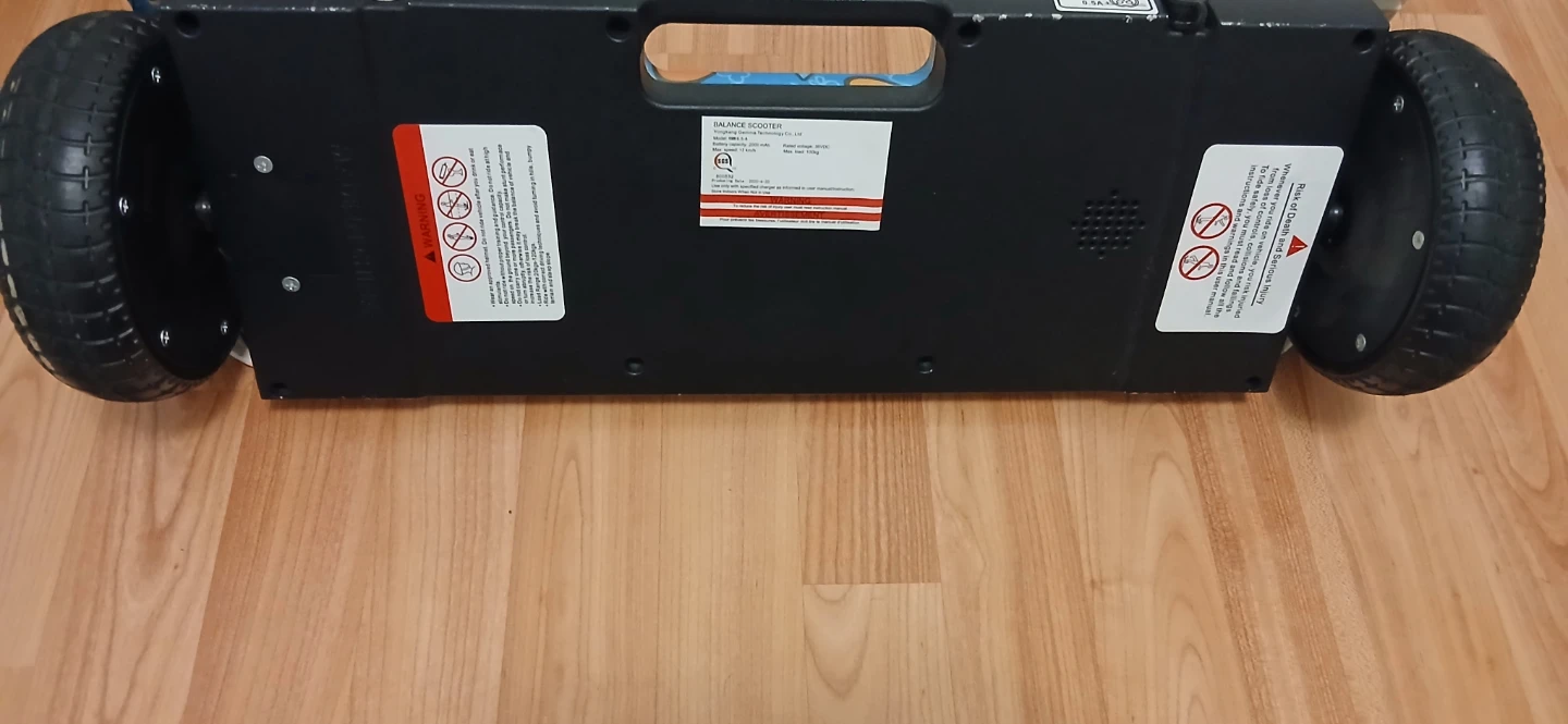 Blue Doodle Hoverboard with LED Wheels and Bluetooth - photo 2