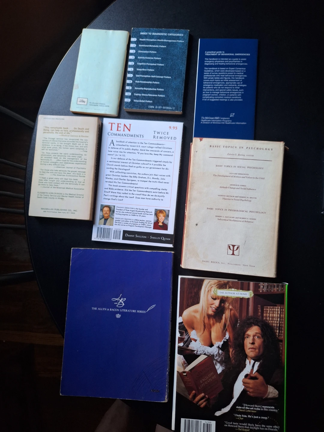 More Books - photo 2