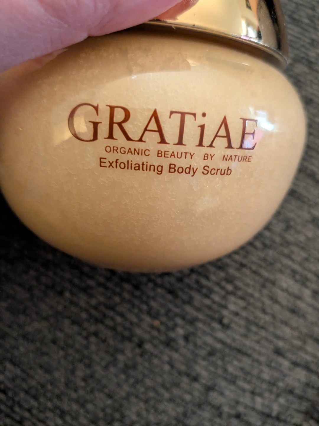 two luxury skincare products pick up in st Albert - photo 4