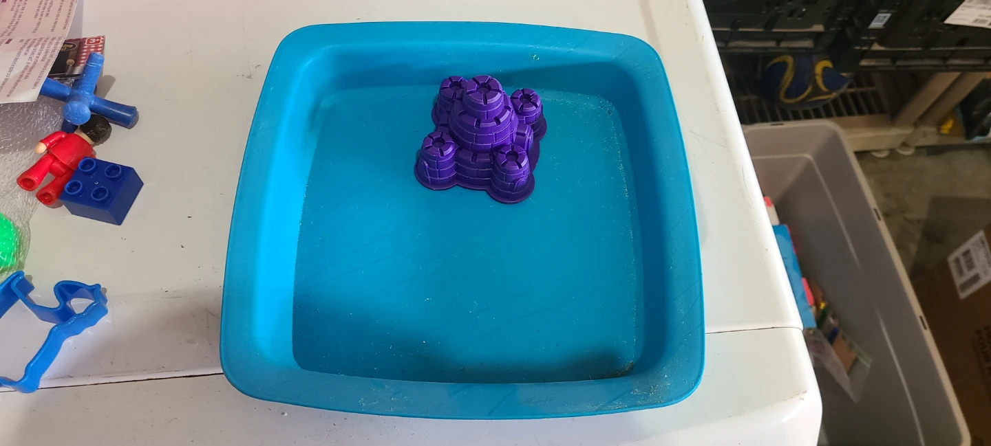 Kinetic sand kit