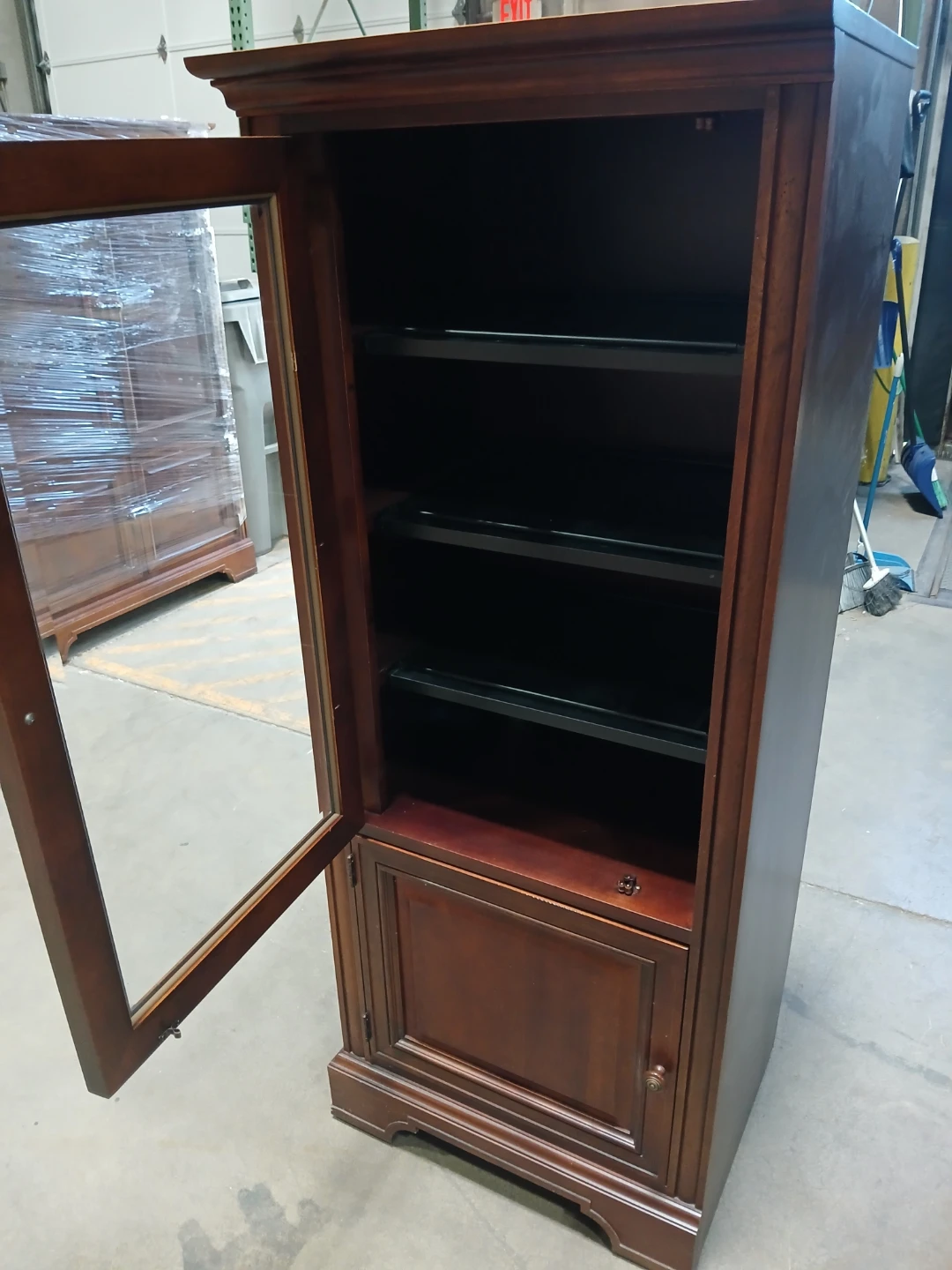Cabinets - photo 2