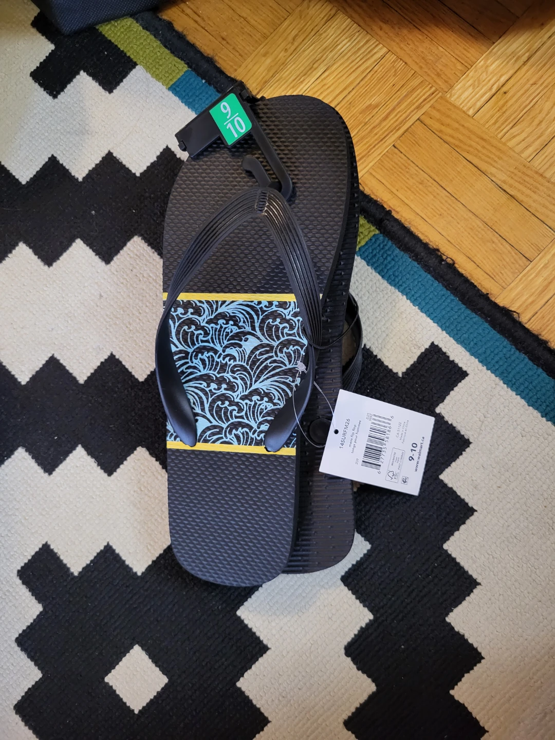 Black Flip Flops Size 9-10