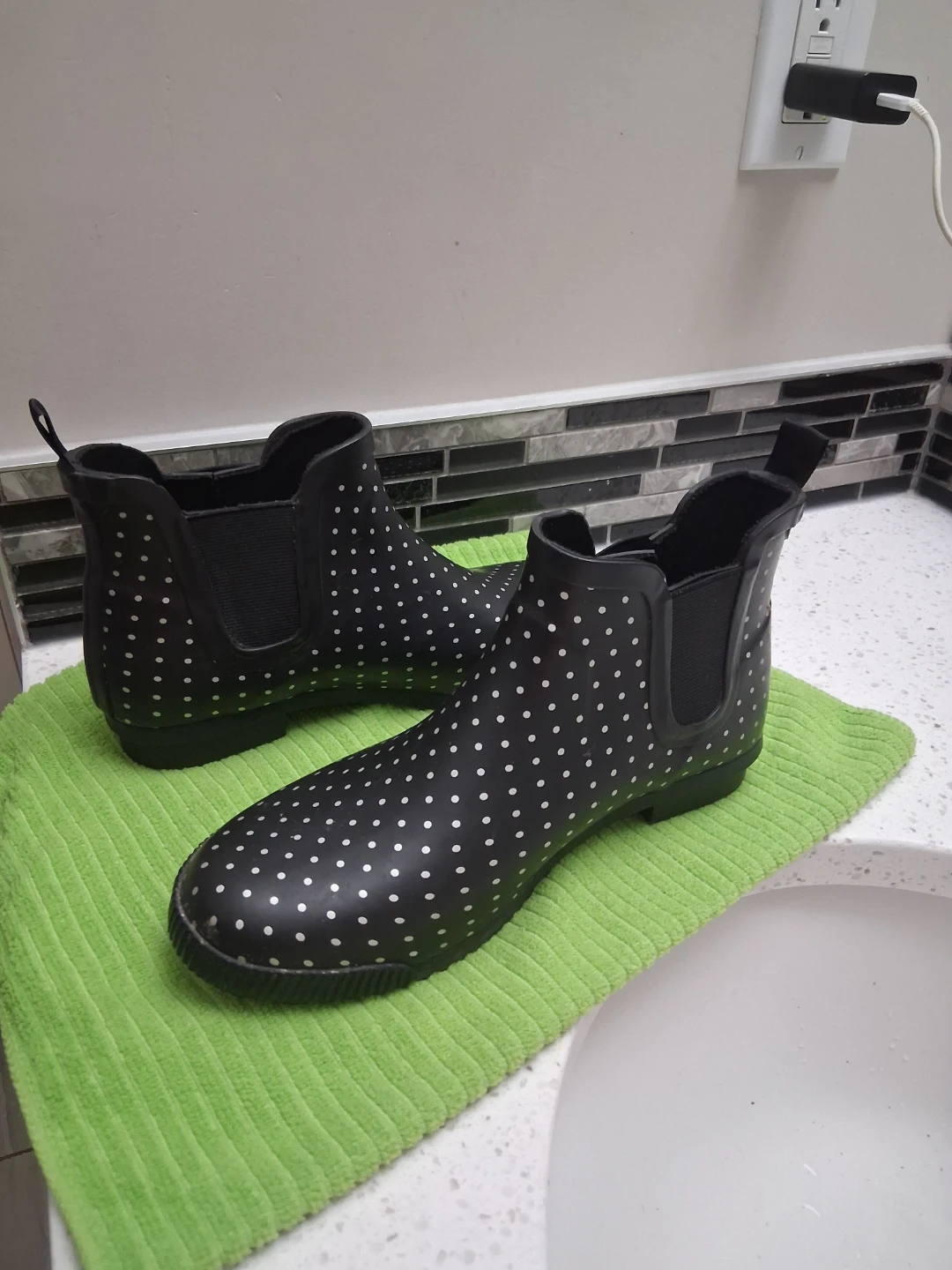 Cougar Polka Dot Rain Boots