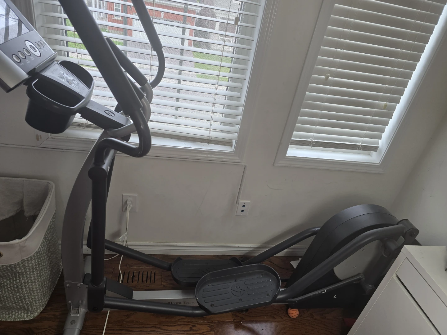 Life Fitness Advanced Workouts Elliptical - photo 3