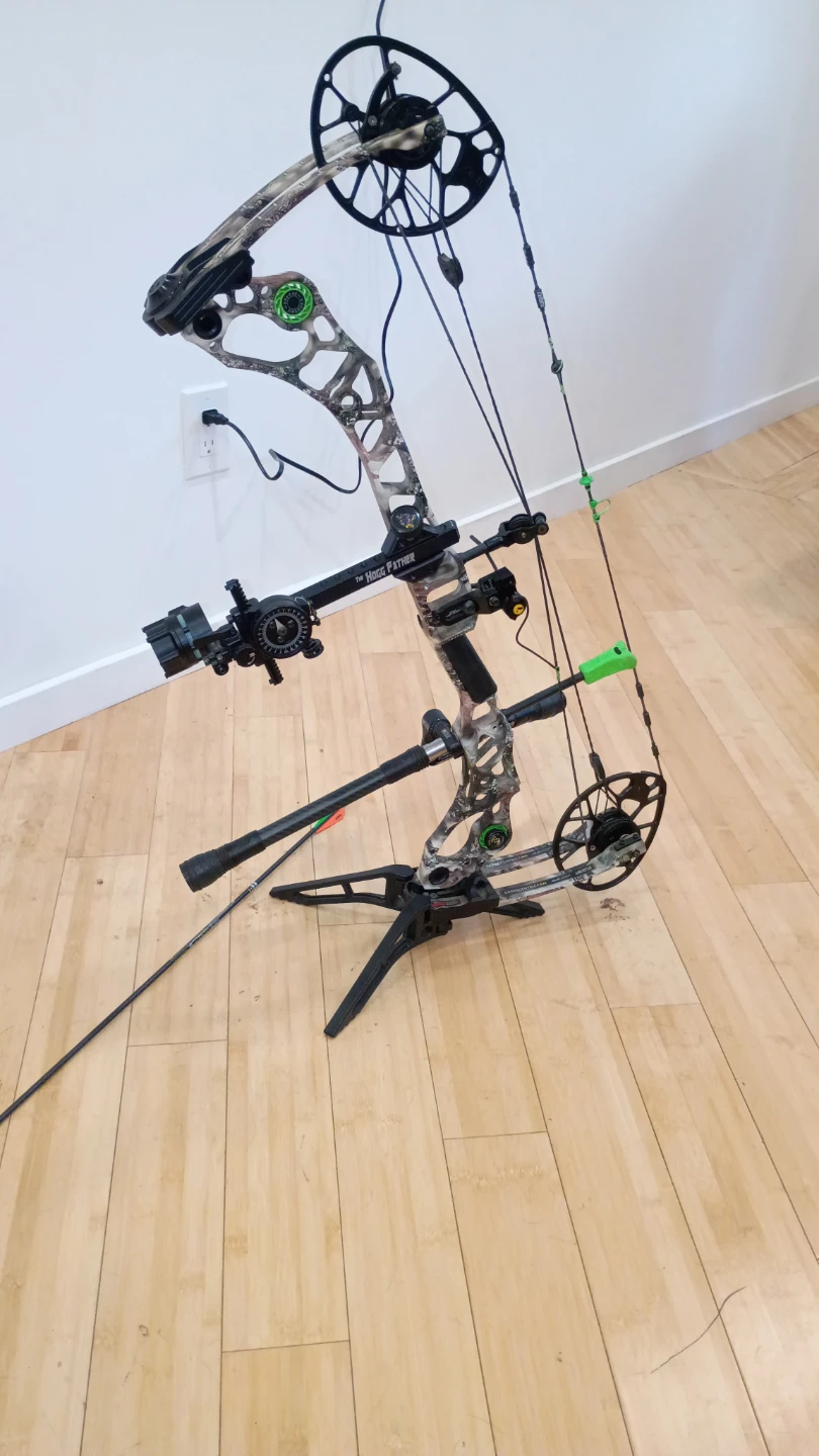 Hoyt "The Hogg Father" Compound Bow