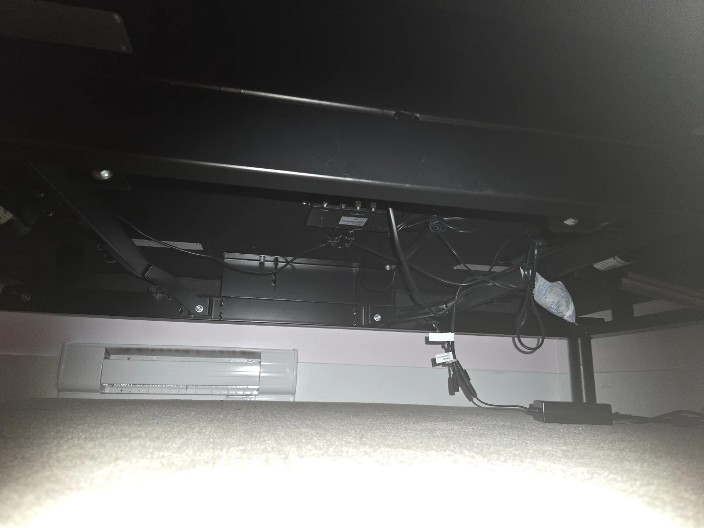 Queen Ergomotion Adjustable Bed Base - photo 3