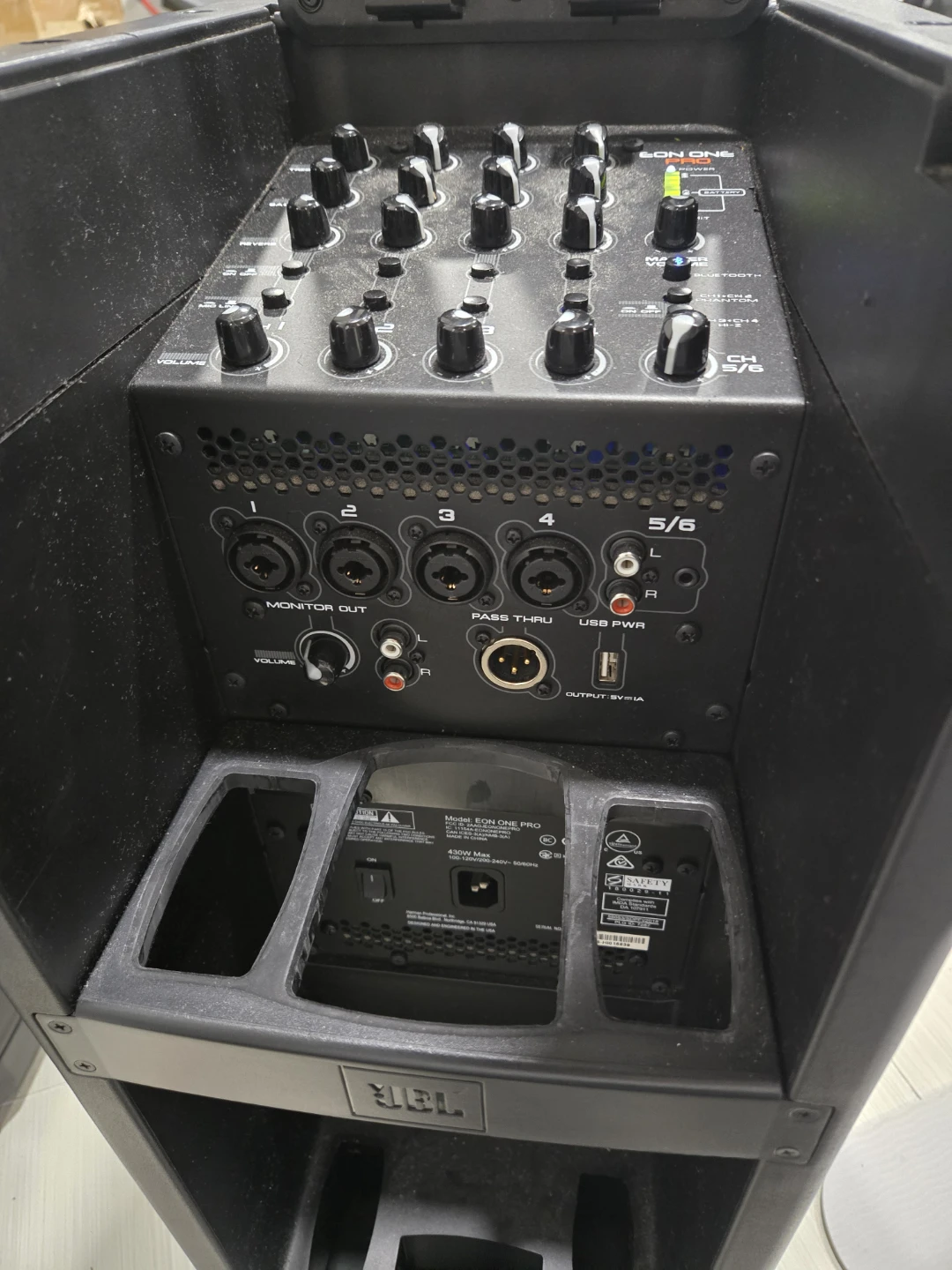 JBL EON ONE PRO Portable PA System - photo 3