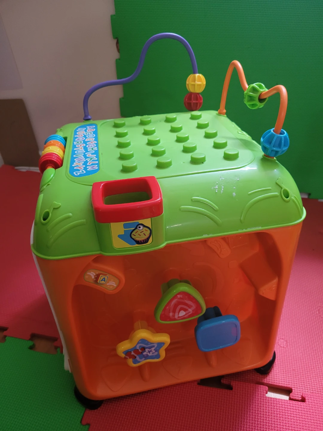 VTech Ultimate Alphabet Activity Cube - photo 4