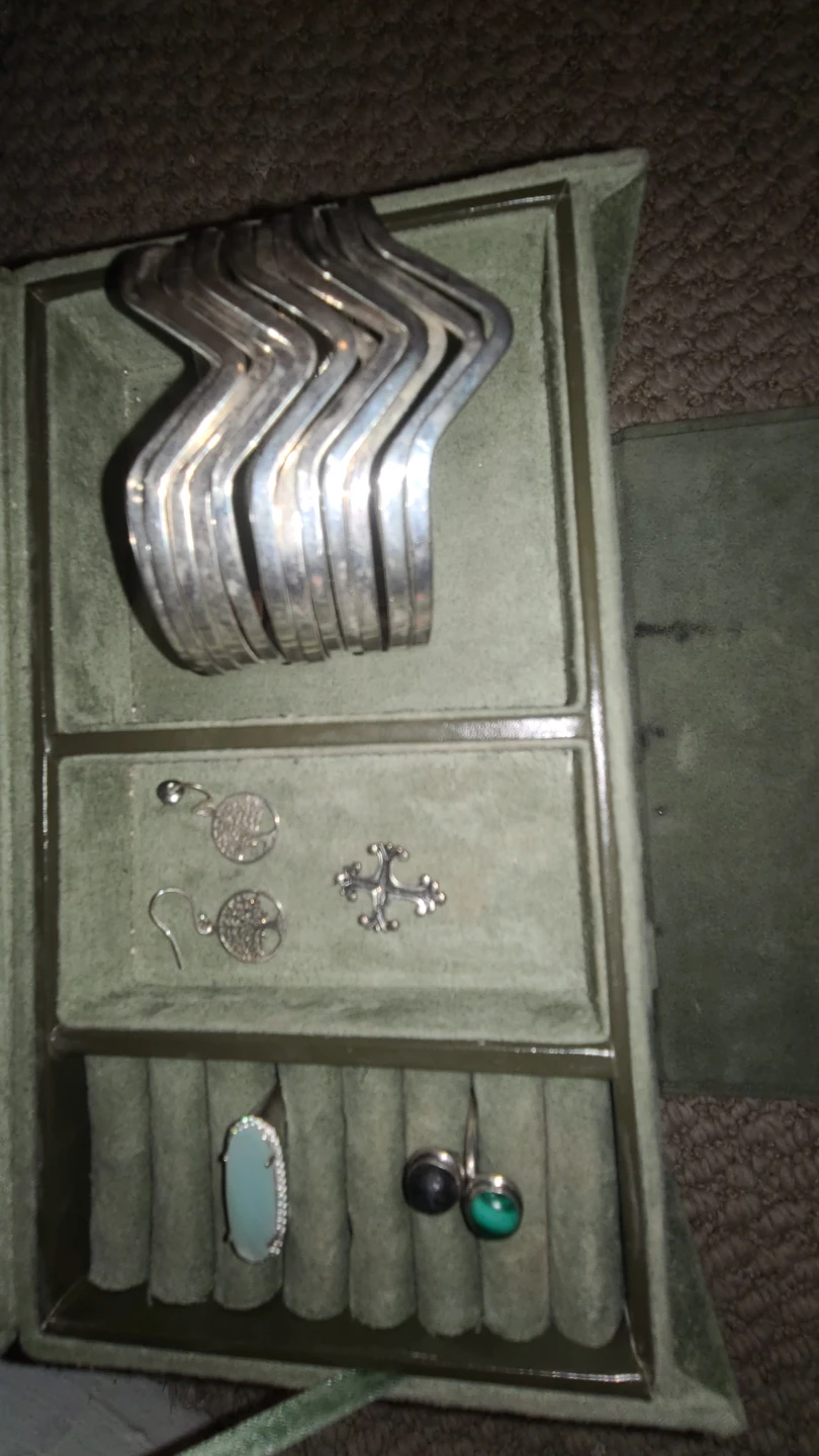 Silver Tone Bracelet, Earrings, Pendant & Rings - photo 3