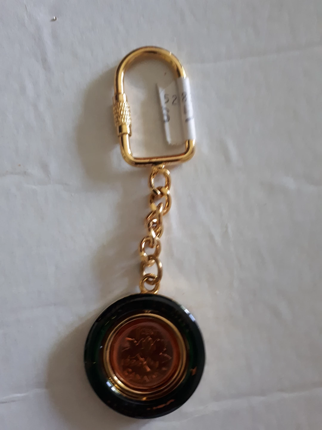 Gold Tone Keychain with Canadian Coin⚽