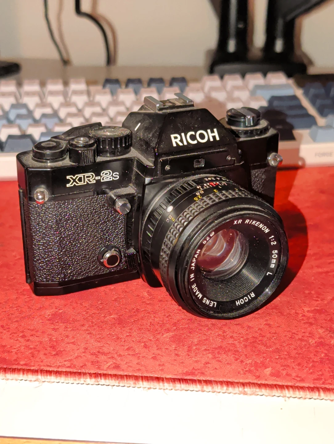 Ricoh XR-2s 35mm Film Camera with Lens Combo - photo 2