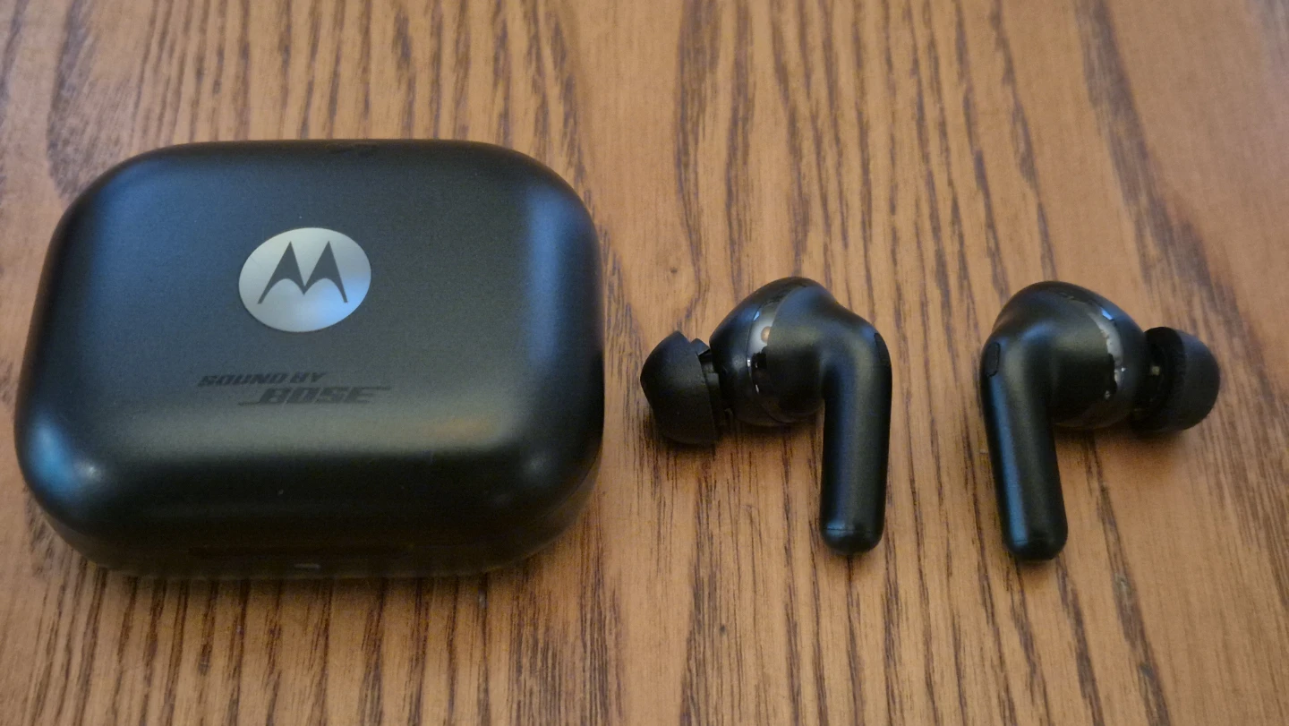Motorola Wireless Earbuds Sound by Bose Black - photo 3