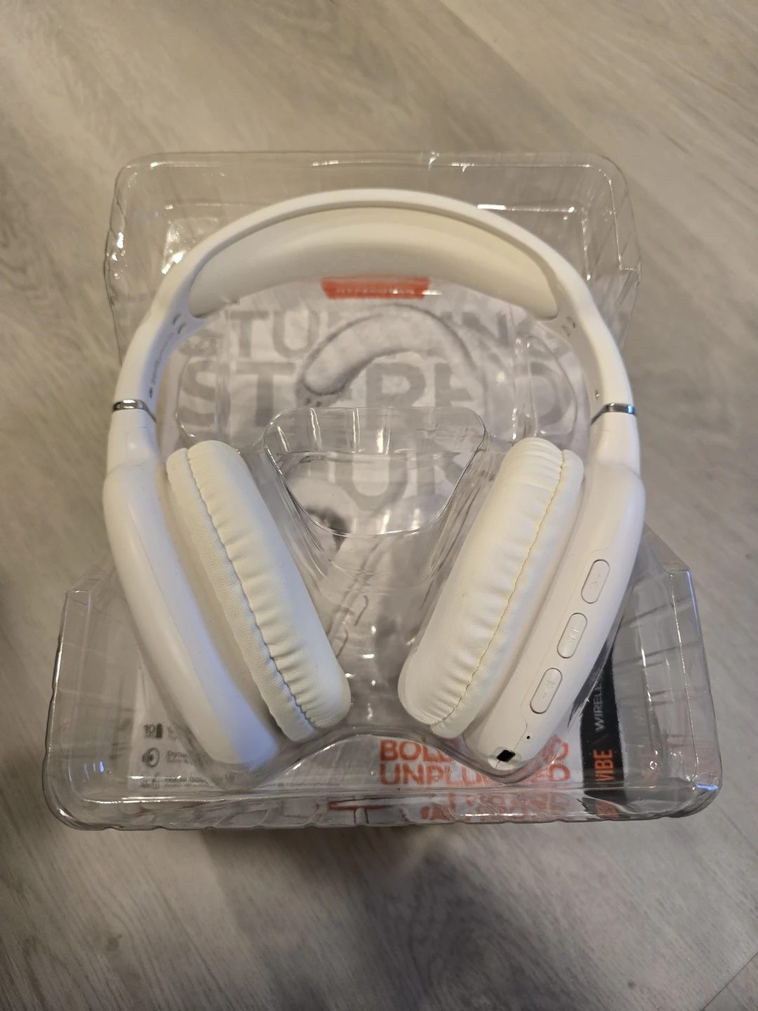 HyperGear Vibe Wireless Headphones - White - photo 3