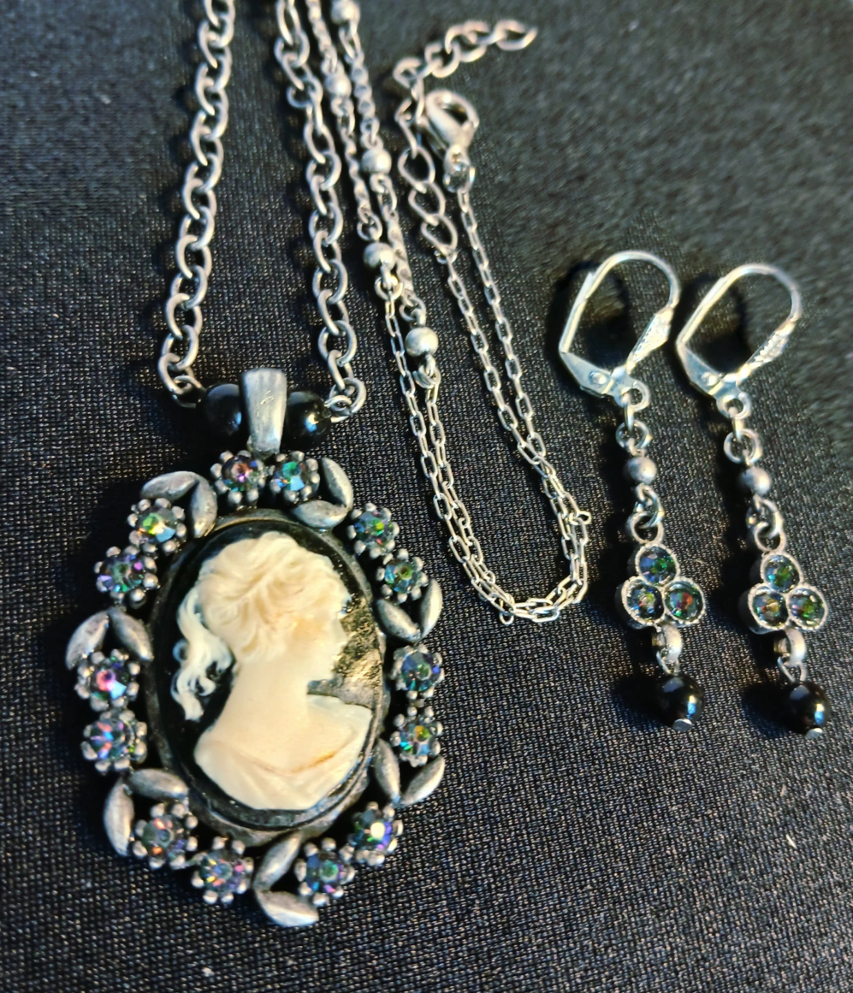 Cameo Necklace and Earrings Set