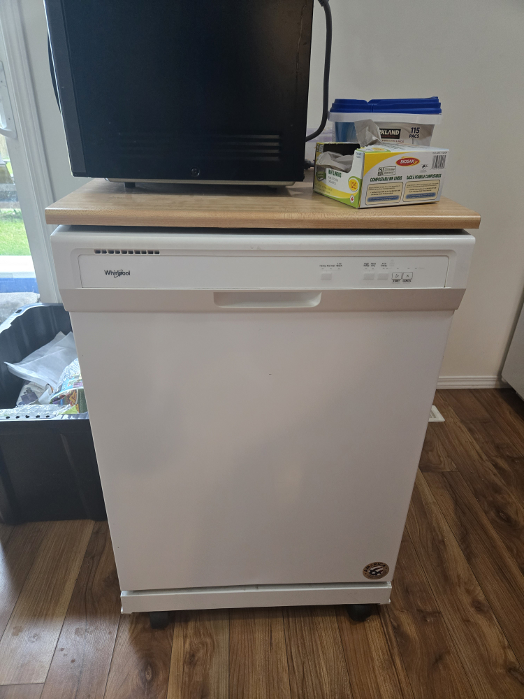 Whirlpool White Dishwasher