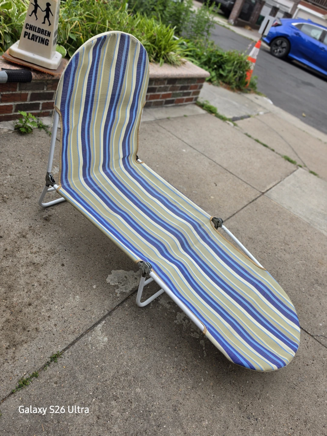 Portable Foldable Beach Lounge Chair with Adjustable Backrest