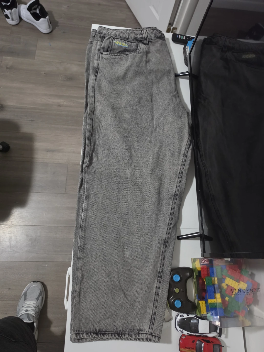 Empire Jeans Grey Washed