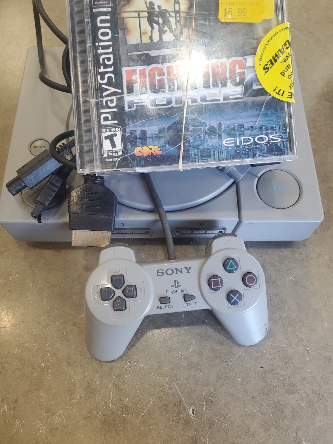 Sony Playstation One w/ Controller and Game