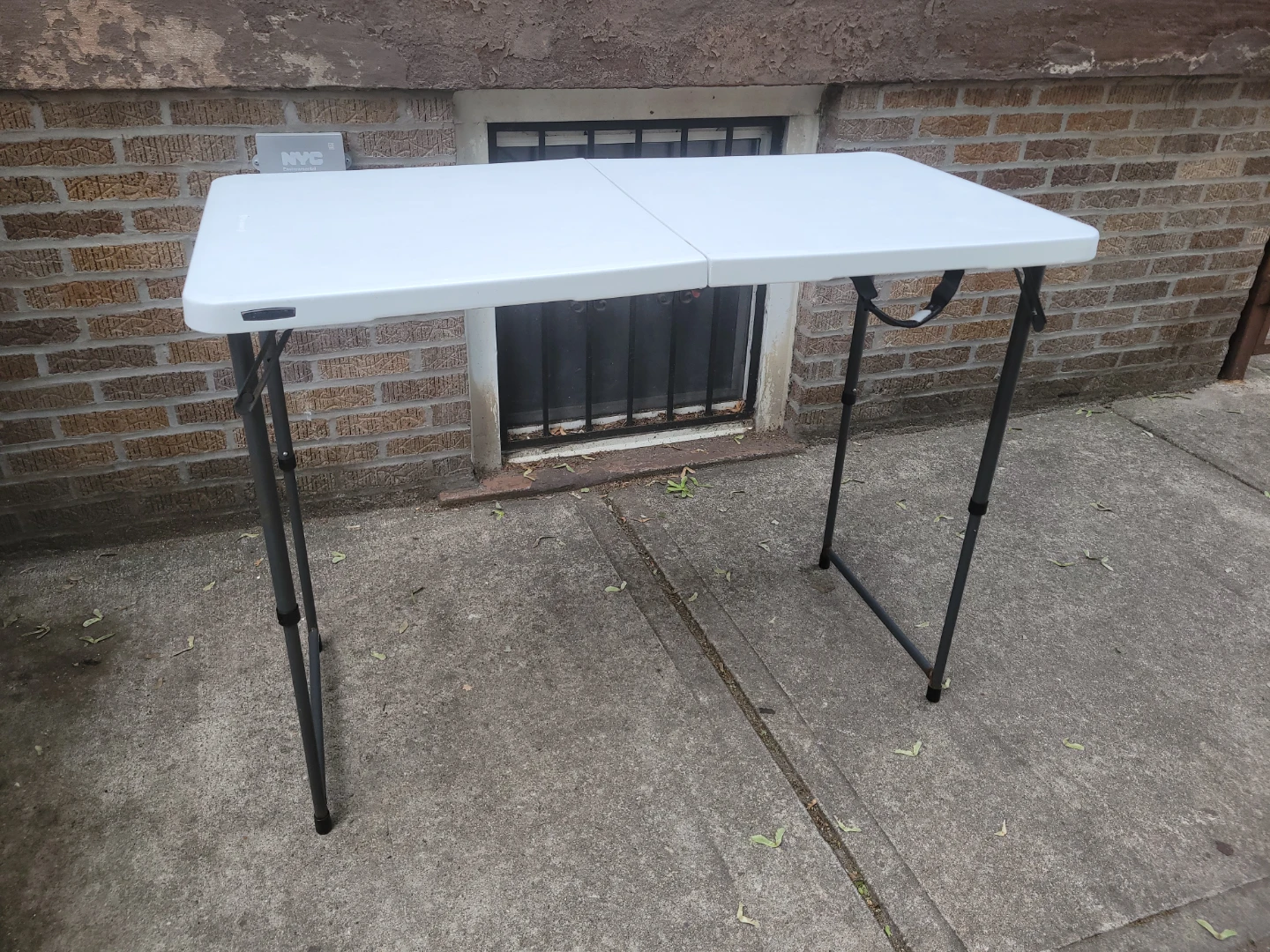 Folding Table - photo 2