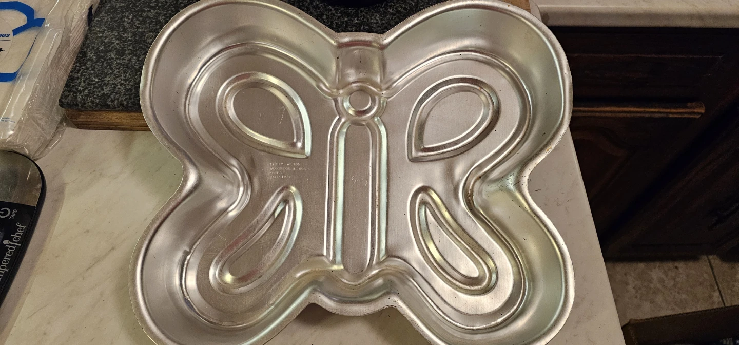 Vintage Wilton Butterfly Cake Pan - photo 2