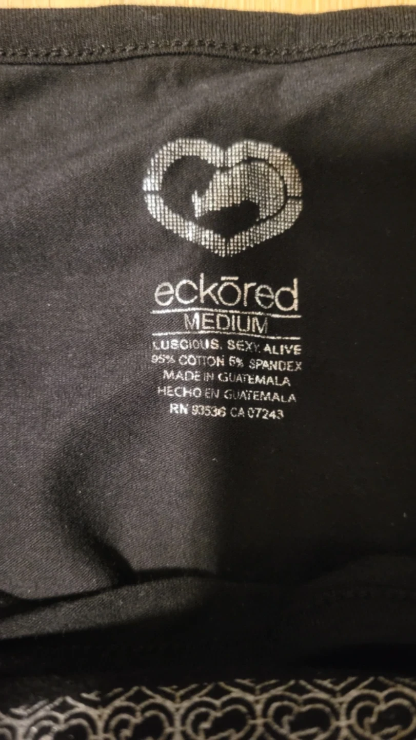 Ecko Red Black Cold Shoulder T-Shirt - photo 4