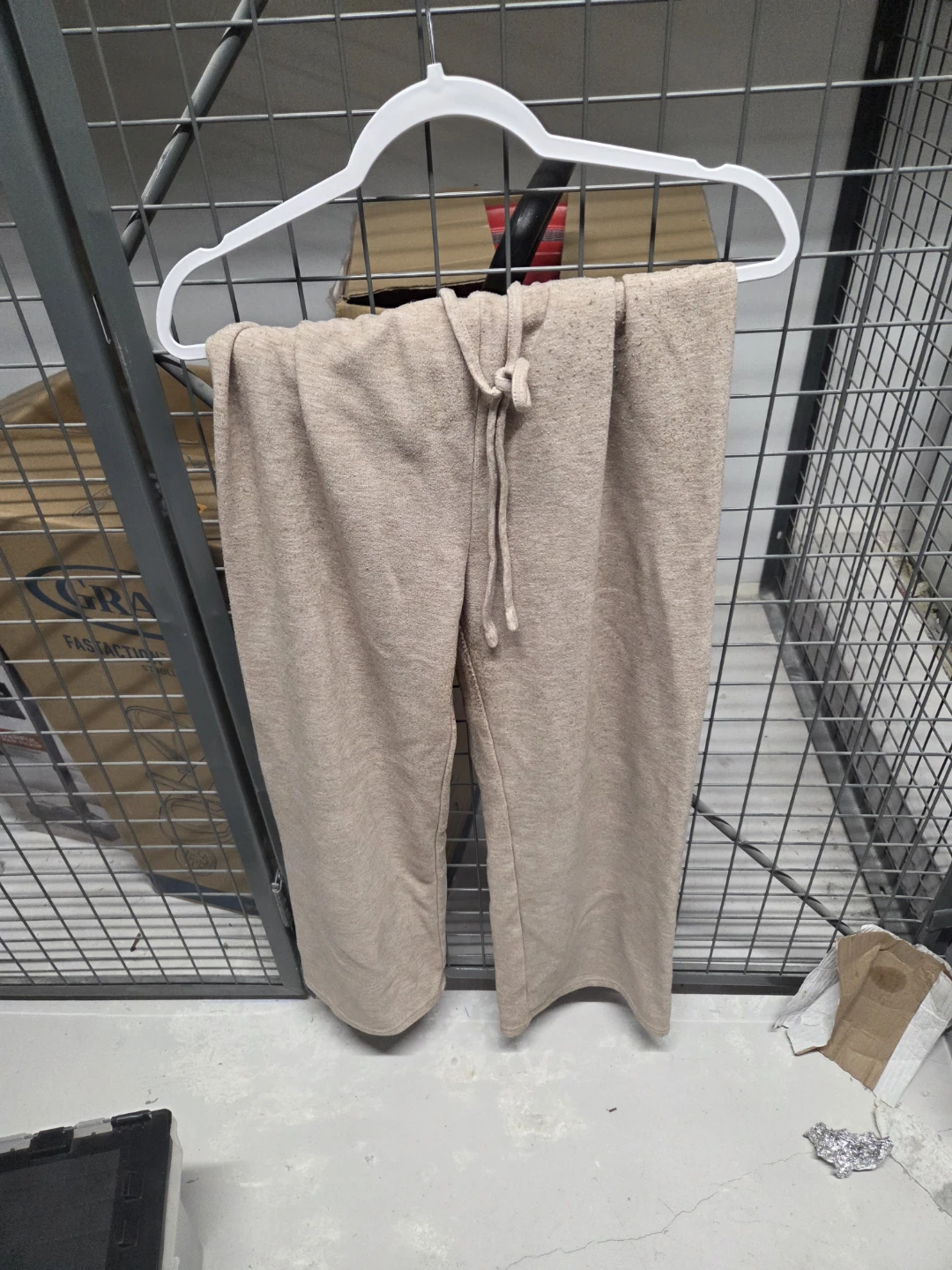 WIN XL Beige Sweatpants - photo 2