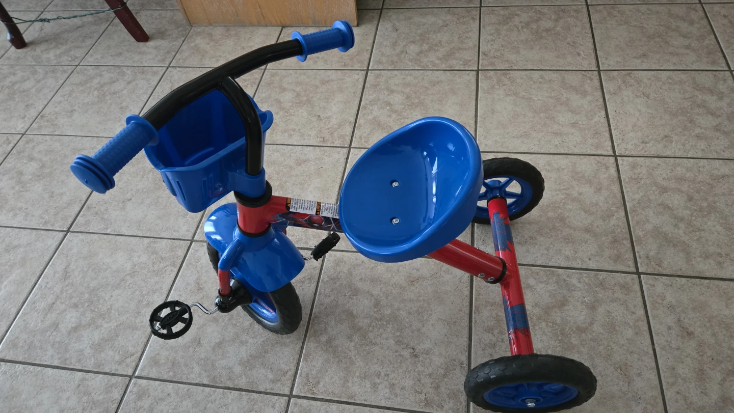 Spiderman Kids Tricycle - photo 3