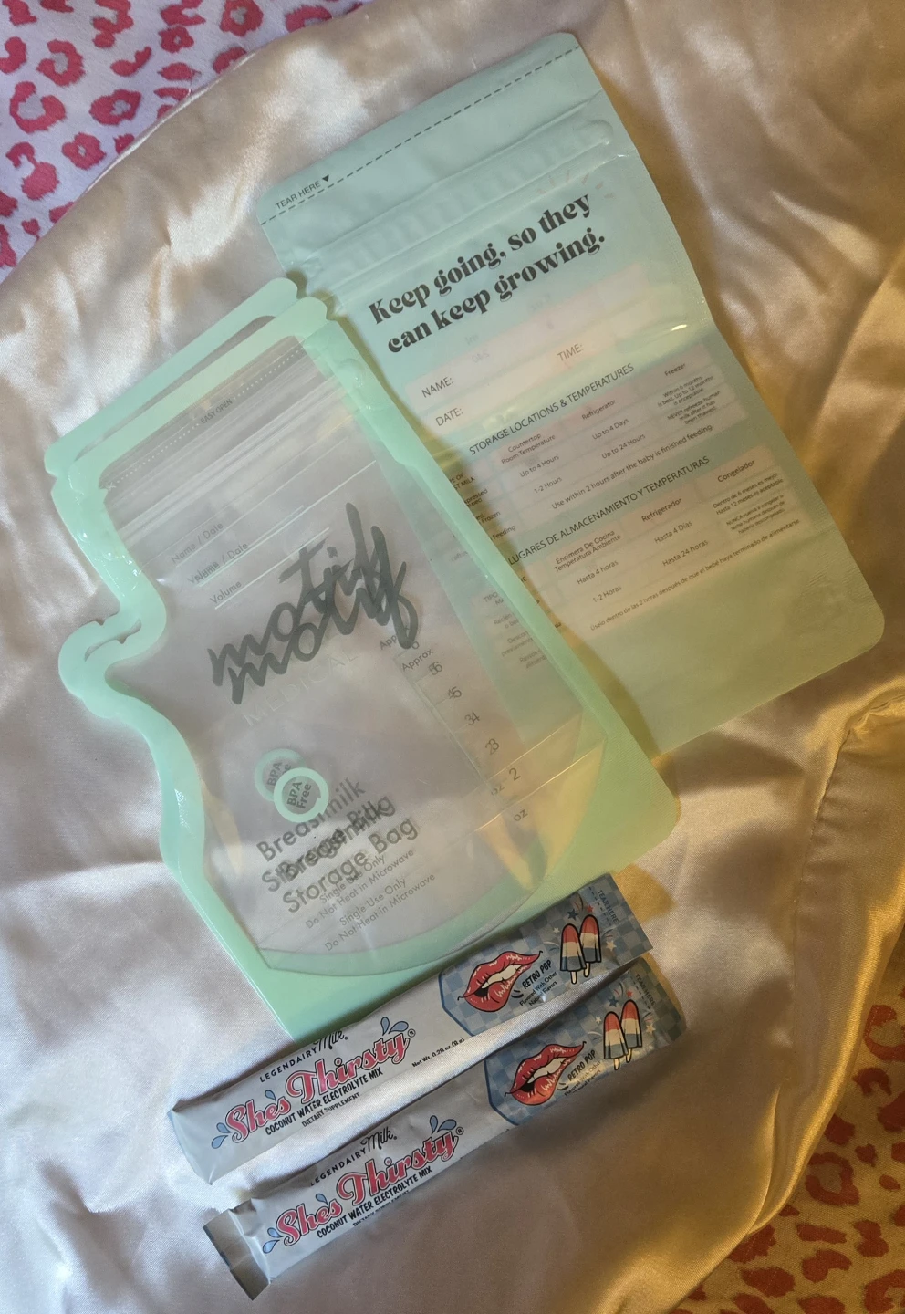 Momcozy, Munchkin & Bonus Items Bundle!!! *GENTLY USED!* - photo 5