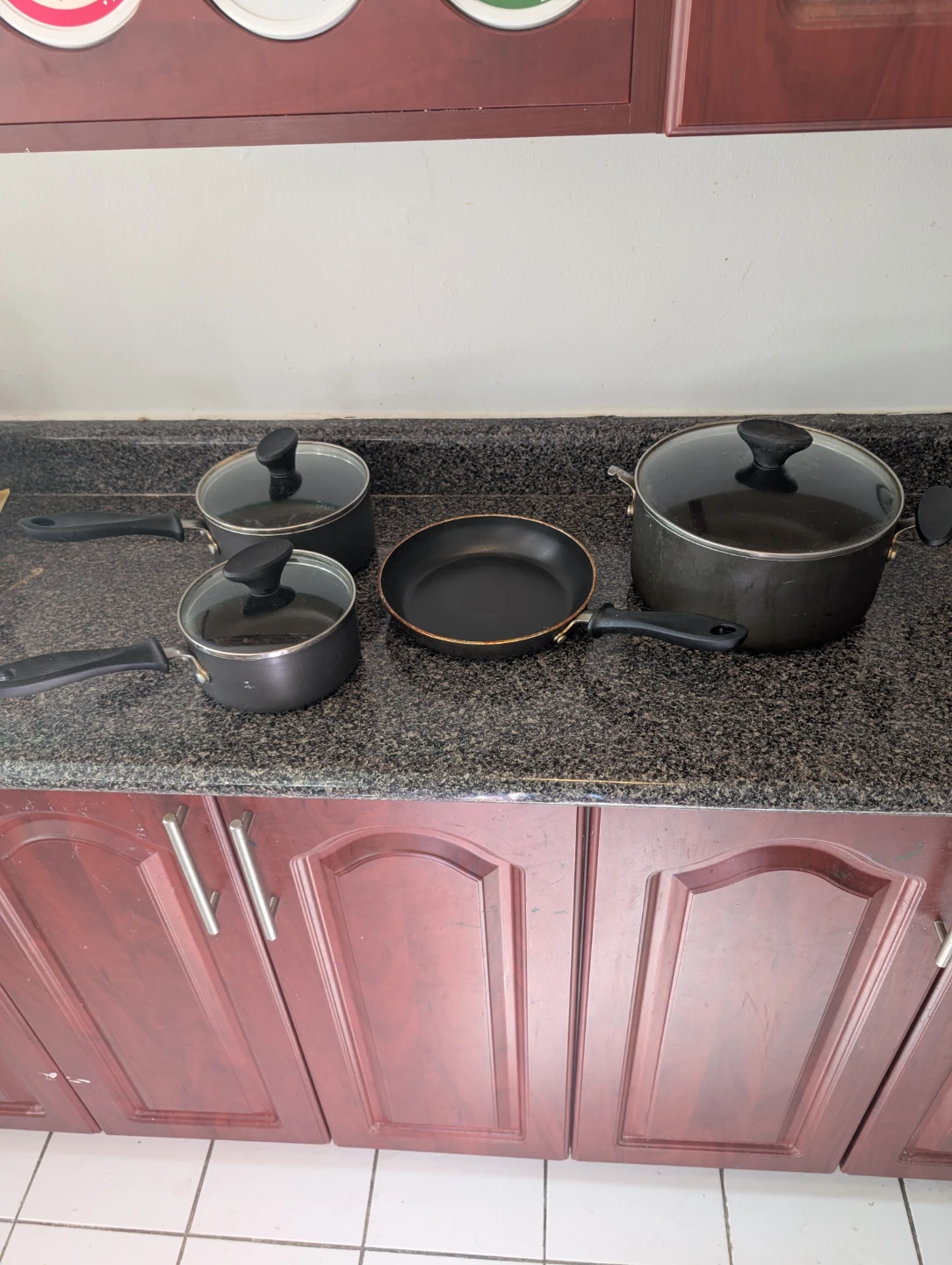 7 piece non-stick Cookware Set with Frying Pan