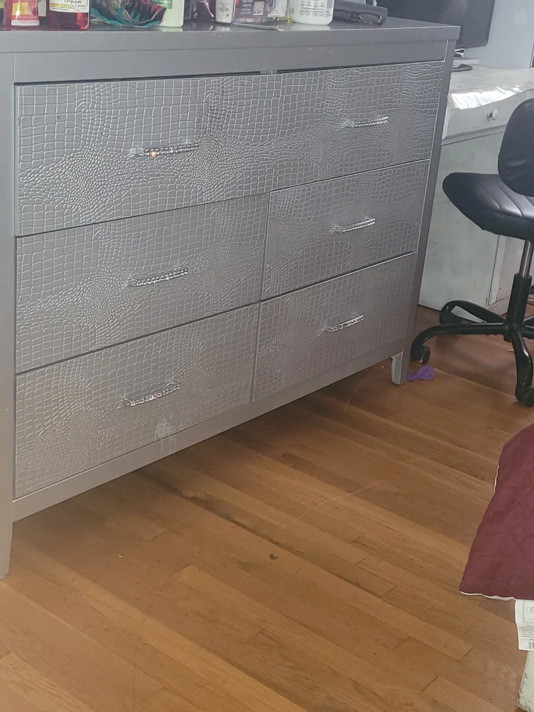 Silver 6-Drawer Dresser with Crocodile Embossing - photo 3