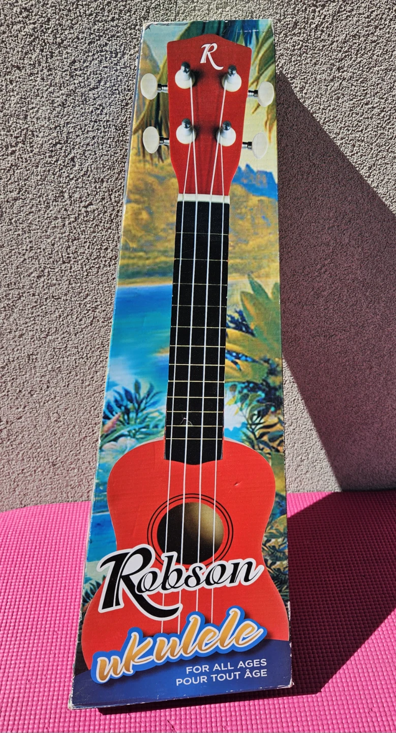 Robson Ukulele - Red